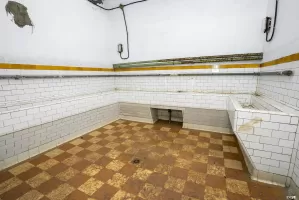 Ligne Maginot - PAS DU ROC - (Ouvrage d'artillerie) - Le casernement
Les lavabos de l'ouvrage
Réalisés en carrelage