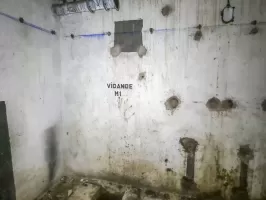 Ligne Maginot - BOIS KARRE - X12 - (Abri) - La centrale électrique vidée de ses équipements.