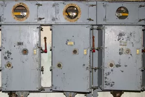 Ligne Maginot - PAS DU ROC - (Ouvrage d'artillerie) - Usine électrique
Disjoncteurs pour les différents blocs