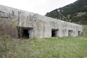 Ligne Maginot - REPLATON (QUARTIER ARC - 71° BAF) - (Position d'artillerie préparée) - Batterie A