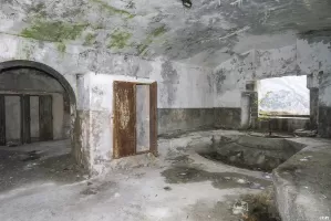 Ligne Maginot - REPLATON (QUARTIER ARC - 71° BAF) - (Position d'artillerie préparée) - Batterie A
