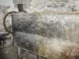 Ligne Maginot - REPLATON (QUARTIER ARC - 71° BAF) - (Position d'artillerie préparée) - Casernement
Pompe de puisage et citerne de distribution