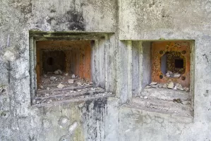 Ligne Maginot - SAINT ANTOINE - (Ouvrage d'artillerie) - Bloc EHM
Créneaux JM et FM