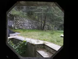 Ligne Maginot - SAINT ANTOINE - (Ouvrage d'artillerie) - Bloc EHM
Vue depuis le créneau FM de défense rapprochée