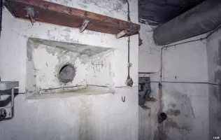 Ligne Maginot - SAINT ANTOINE - (Ouvrage d'artillerie) - Bloc 1
Etage supérieur
Créneau optique et caponnière FM