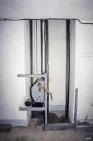 Ligne Maginot - SAINT ANTOINE - (Ouvrage d'artillerie) - Bloc 1
Etage inférieur
Monte-charge pour munitions de 81mm non préparées (chambres de tir Est)