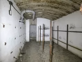 Ligne Maginot - BOIS KARRE - X12 - (Abri) - Une chambre de l'abri.