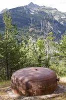 Ligne Maginot - SAINT ANTOINE - (Ouvrage d'artillerie) - Bloc 2
Cloche VDP sur fond de Râteau d'Aussois