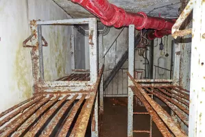 Ligne Maginot - SAINT ANTOINE - (Ouvrage d'artillerie) - Bloc 2
Couchages à l'étage inférieur