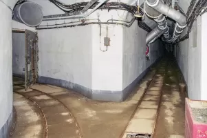 Ligne Maginot - SAINT ANTOINE - (Ouvrage d'artillerie) - La galerie principale
A gauche galerie vers le bloc 1