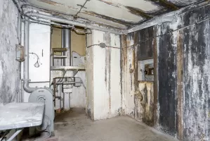 Ligne Maginot - SAINT GOBAIN - (Ouvrage d'infanterie) - Bloc 2
Chambre de tir FM, au fond la cloche JM