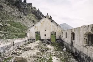 Ligne Maginot - ACLES (POSTE DES) - (Casernement) - 
