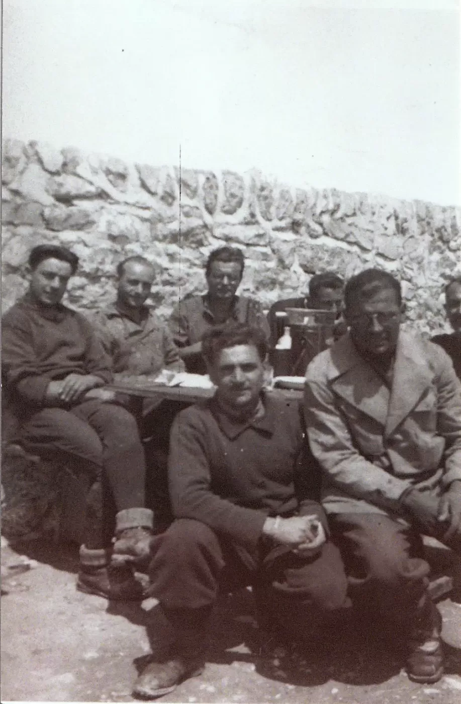 Ligne Maginot - BATTERIE DE VIRAYSSE - (Observatoire d'artillerie) - Alpins de la SES 73 ou 83bis à Viraysse en 1940 un peu avant l'attaque italienne. - Inconnu