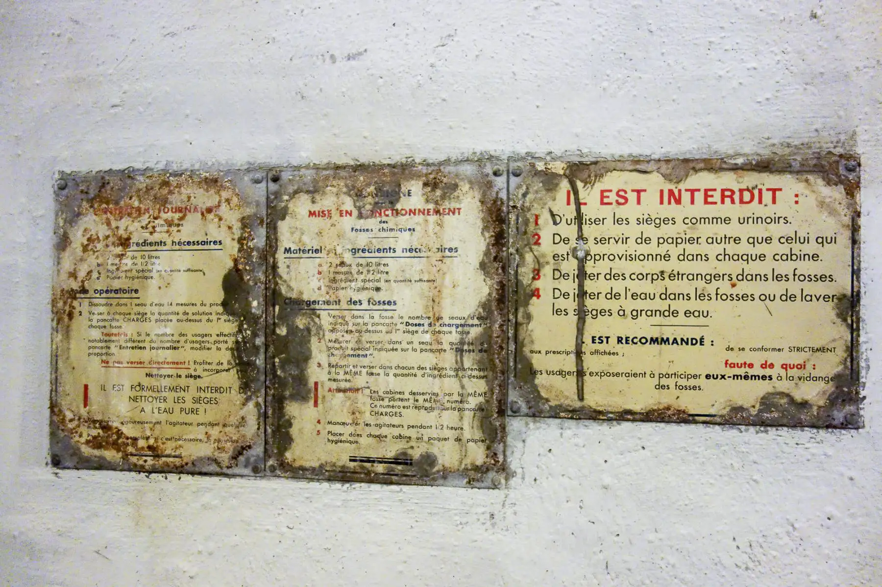 Ligne Maginot - SAINTE AGNES (SAG) - EO9 - (Ouvrage d'artillerie) - Casernement
Latrines - Michel Teiten