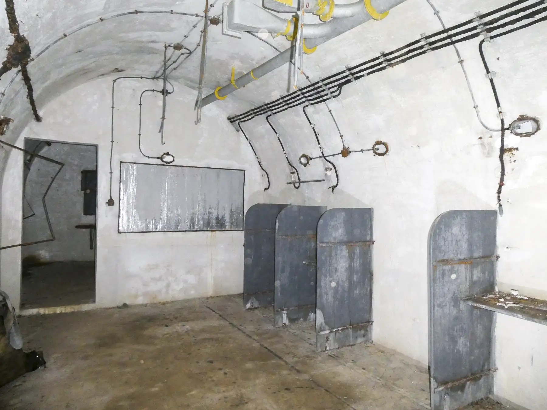 Ligne Maginot - GORDOLON (GN) - (Ouvrage d'artillerie) - Etage intermédiaire
PC - ELLENA Daniel - CUNY Philippe