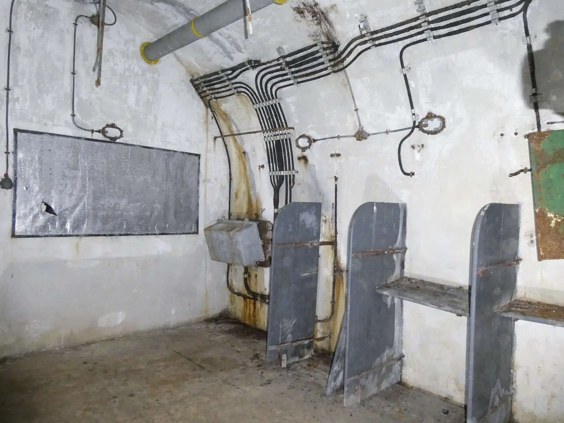 Ligne Maginot - GORDOLON (GN) - (Ouvrage d'artillerie) - Etage intermédiaire
PC - ELLENA Daniel - CUNY Philippe