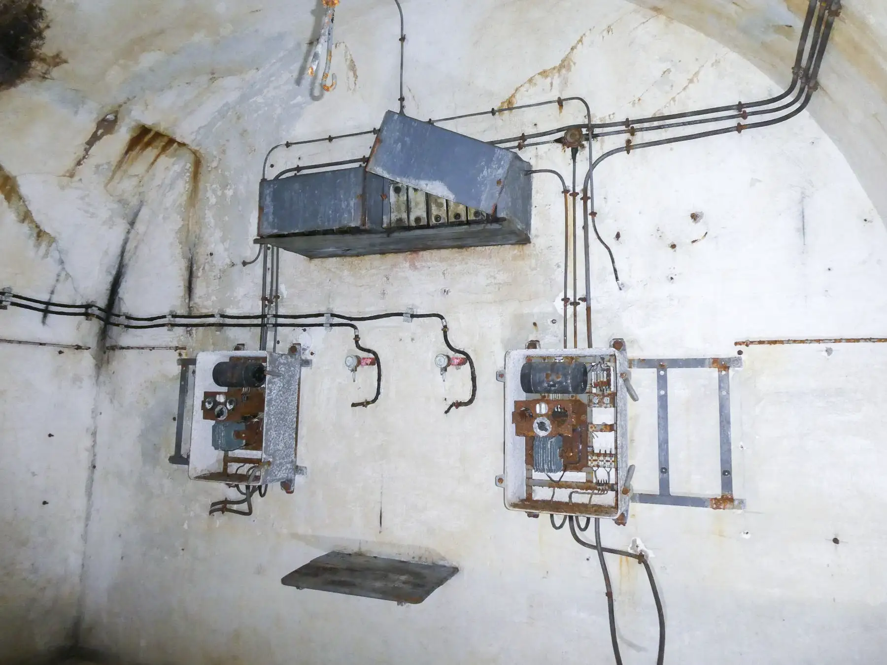 Ligne Maginot - GORDOLON (GN) - (Ouvrage d'artillerie) - Etage intermédiaire
PC - ELLENA Daniel - CUNY Philippe