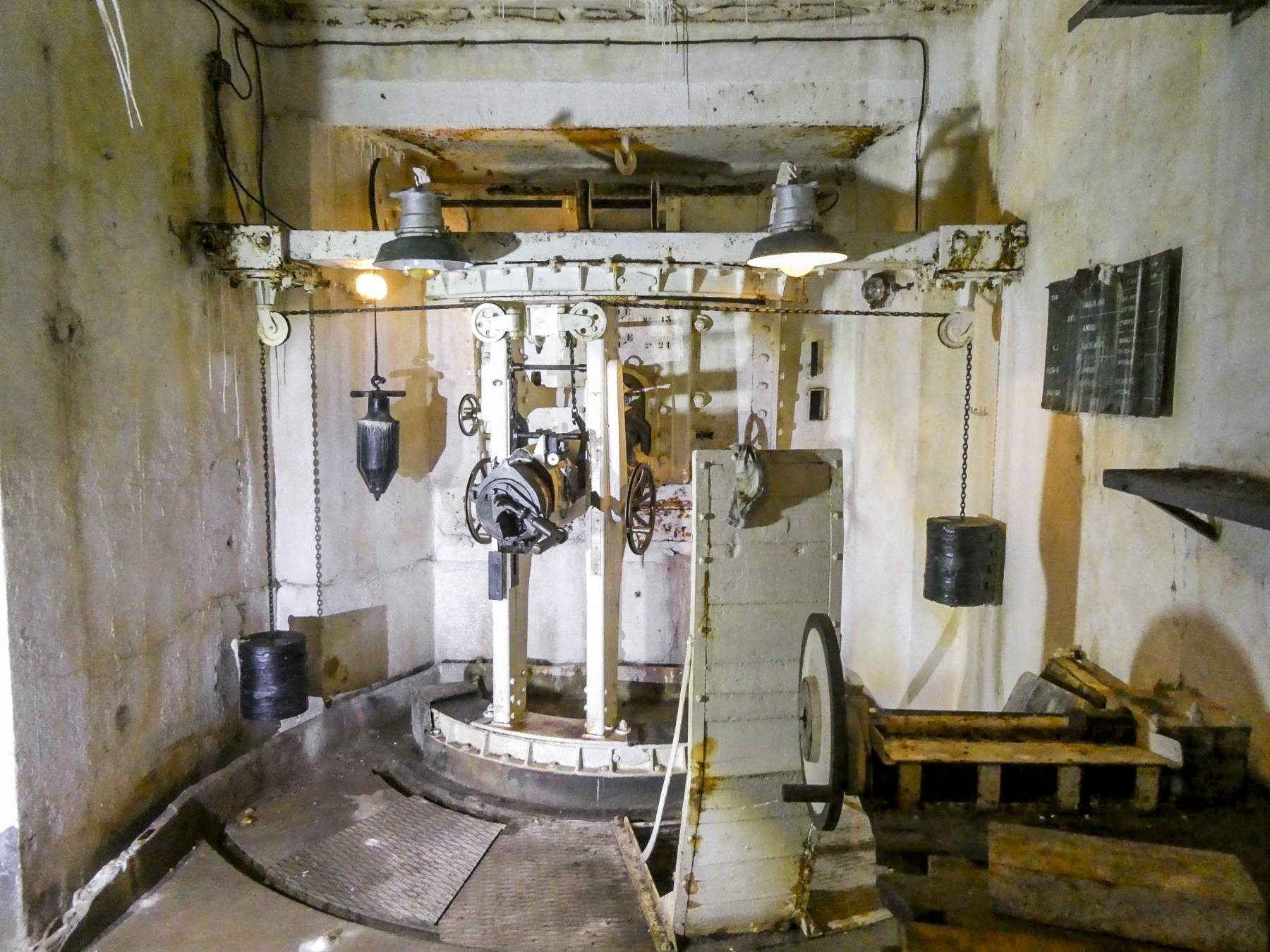 Ligne Maginot - AGAISEN (AN) - E03 - (Ouvrage d'artillerie) - Bloc 2
Canon de 75 mm 31  N°1 - ELLENA Daniel - CUNY Philippe