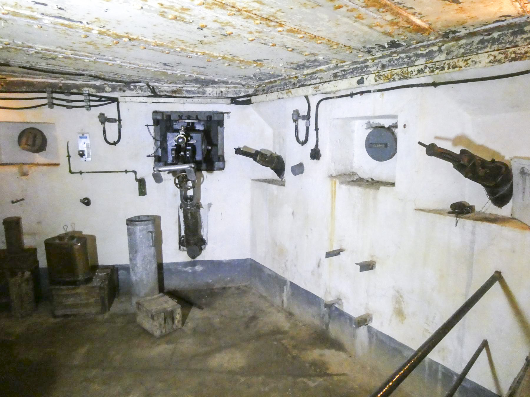 Ligne Maginot - AGAISEN (AN) - E03 - (Ouvrage d'artillerie) - Bloc 2
 - ELLENA Daniel - CUNY Philippe