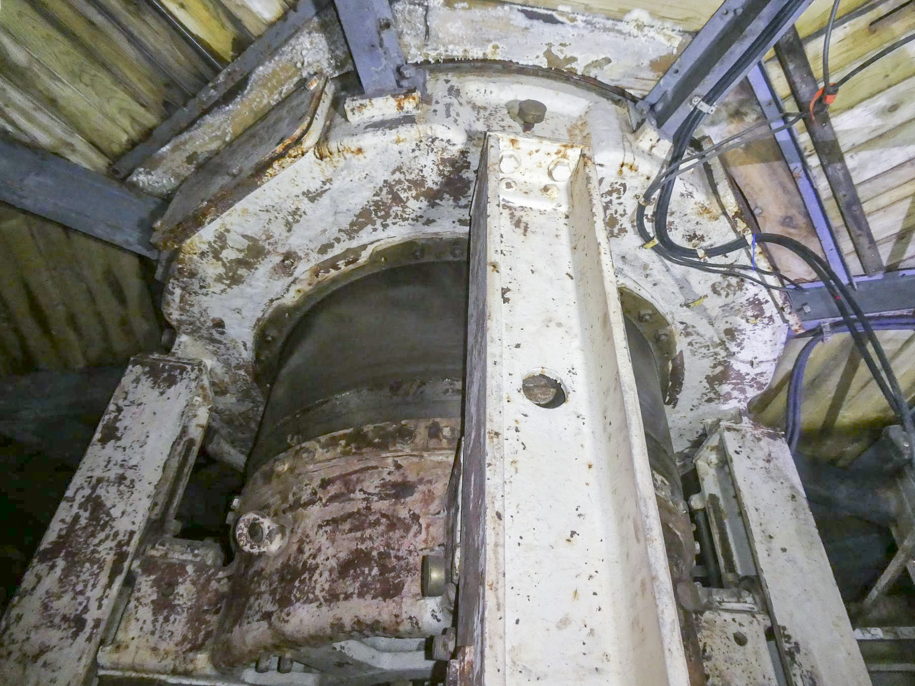 Ligne Maginot - AGAISEN (AN) - E03 - (Ouvrage d'artillerie) - Bloc 3
L'étage inférieur - ELLENA Daniel - CUNY Philippe