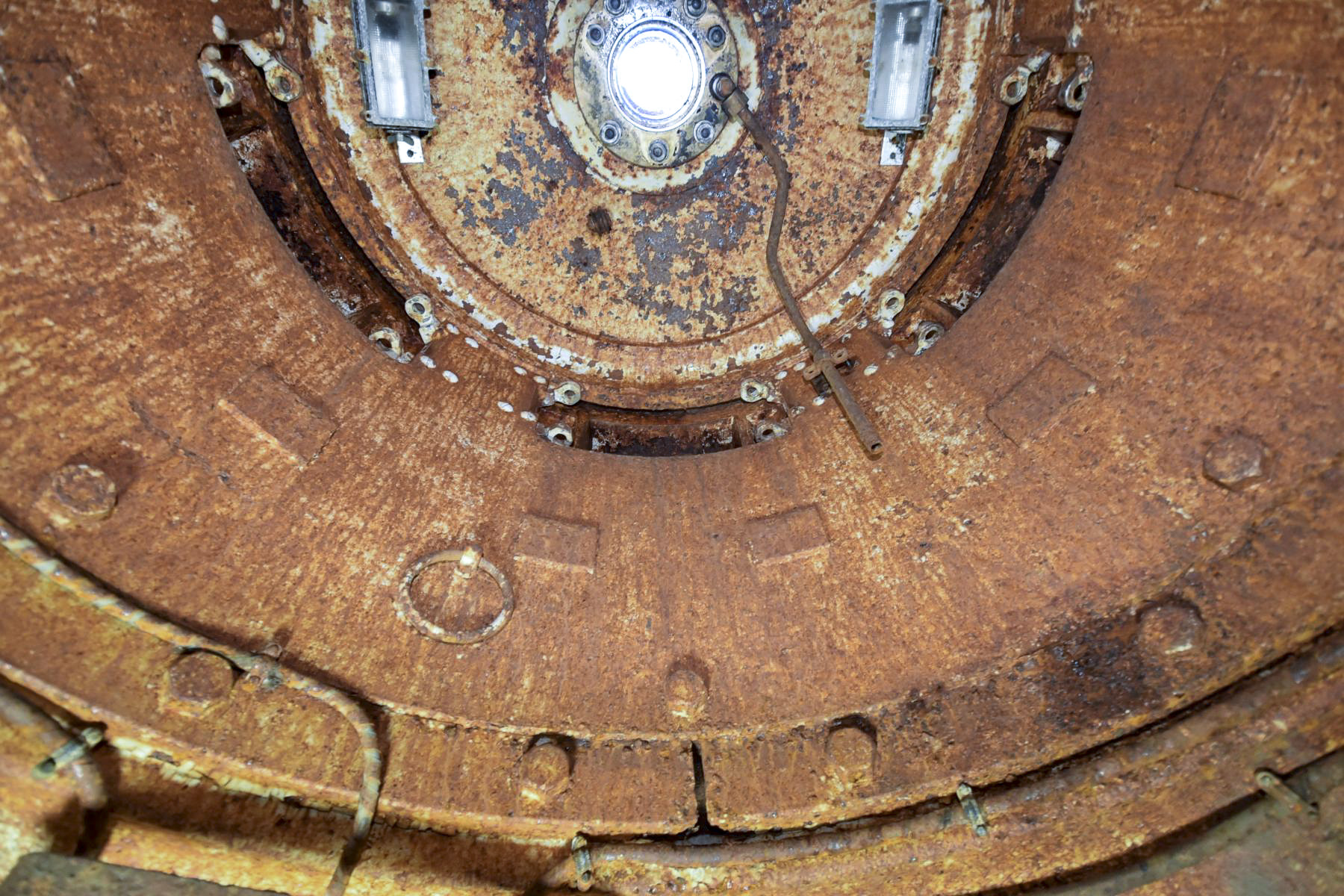 Ligne Maginot - AGAISEN (AN) - E03 - (Ouvrage d'artillerie) - Bloc 4
Cloche VDP - Ludovic KNAPP