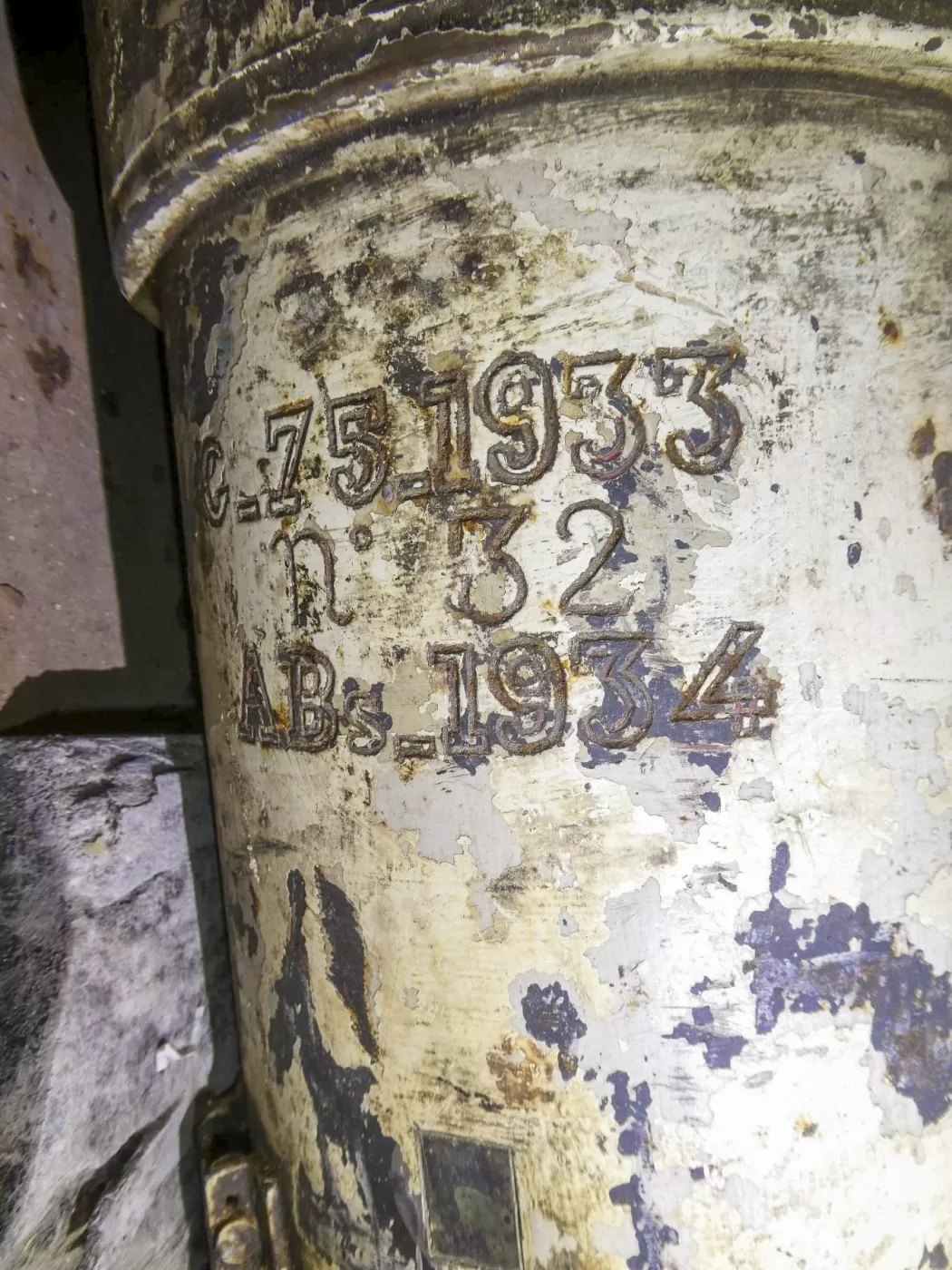 Ligne Maginot - AGAISEN (AN) - E03 - (Ouvrage d'artillerie) - Deux canons de 75 mle 33 provenant de la tourelle du Monté Grosso - ELLENA Daniel - CUNY Philippe