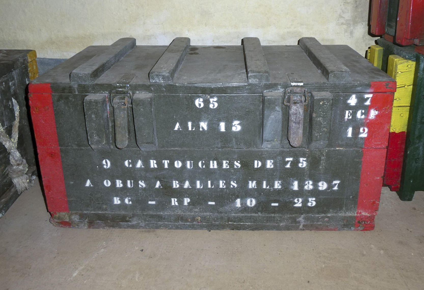 Ligne Maginot - AGAISEN (AN) - E03 - (Ouvrage d'artillerie) - Caisse pour obus à balles de 75 mm - ELLENA Daniel - CUNY Philippe