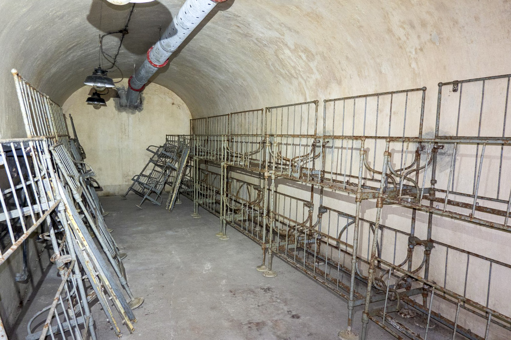 Ligne Maginot - AGAISEN (AN) - E03 - (Ouvrage d'artillerie) - Chambre de troupe - Michel Teiten