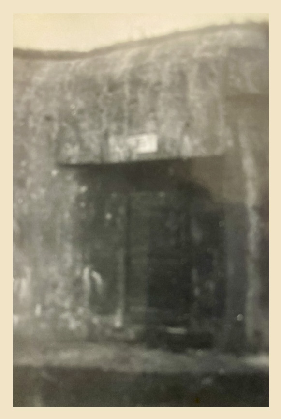 Ligne Maginot - LANGHEP SUD - C64 - (Casemate d'infanterie - Simple) - Photo de piètre qualité, prise en 1950 par l’adjudant chef Beaury, lui même.  - AC Beaury
