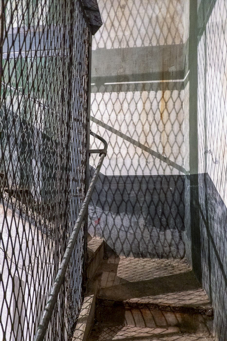 Ligne Maginot - CASTILLON (CN) - EO8 - (Ouvrage d'artillerie) - Bloc 3
Montée aux étages du bloc - Michel Teiten