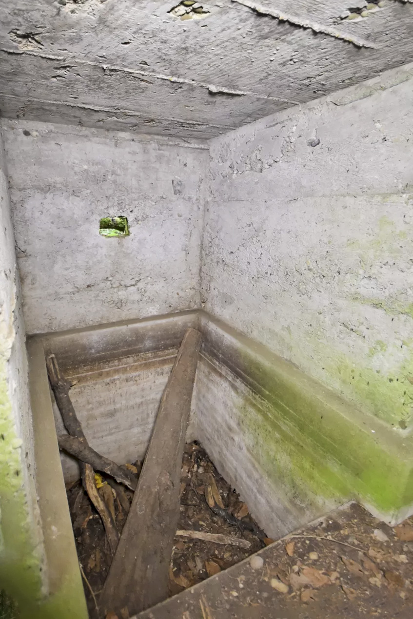 Ligne Maginot - HEIDENBERG 2 - (Blockhaus pour arme infanterie) - Créneau de flanquement gauche - Ludovic KNAPP