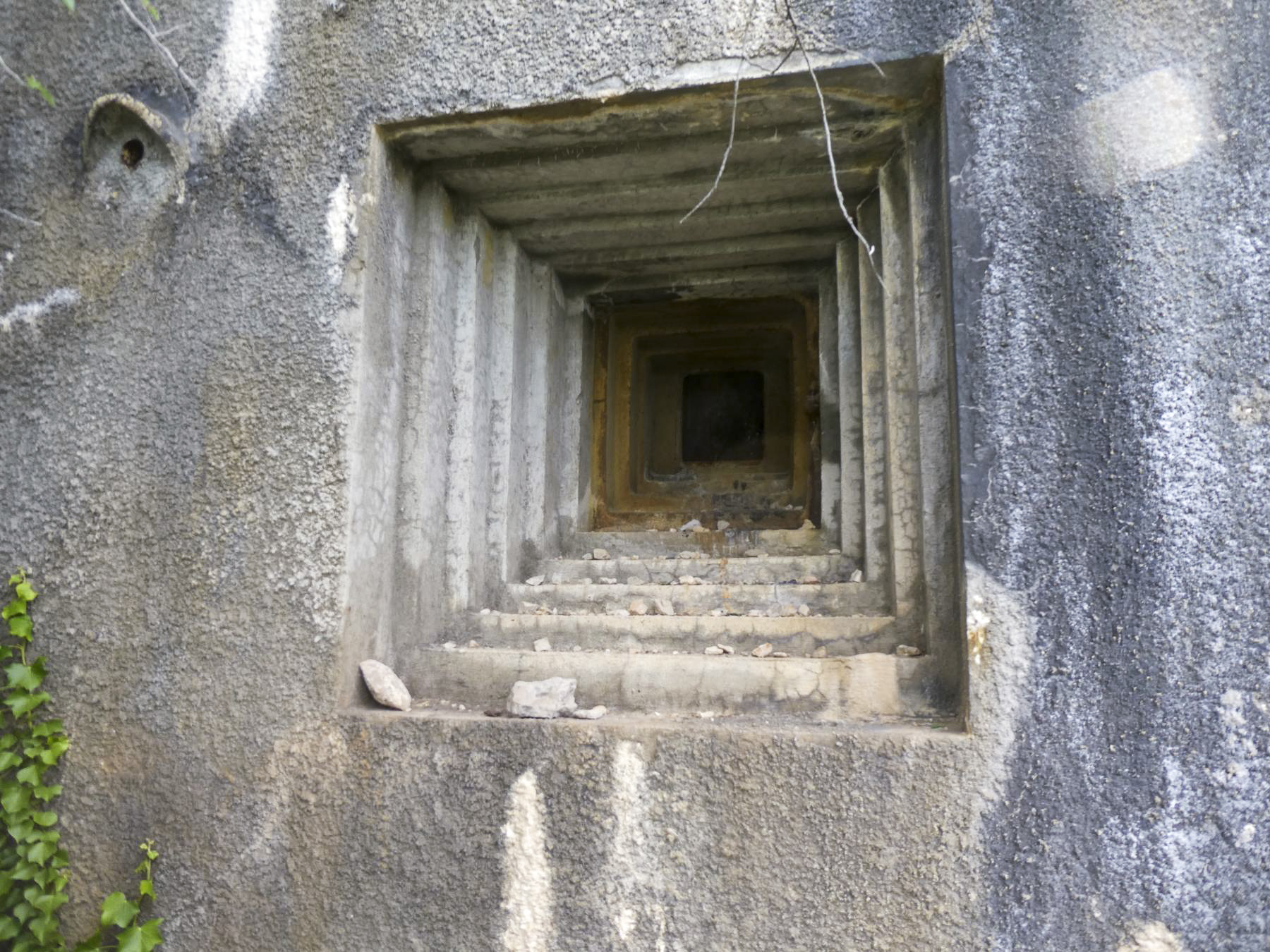 Ligne Maginot - SAINTE AGNES (SAG) - EO9 - (Ouvrage d'artillerie) - Bloc 3
Créneau JM