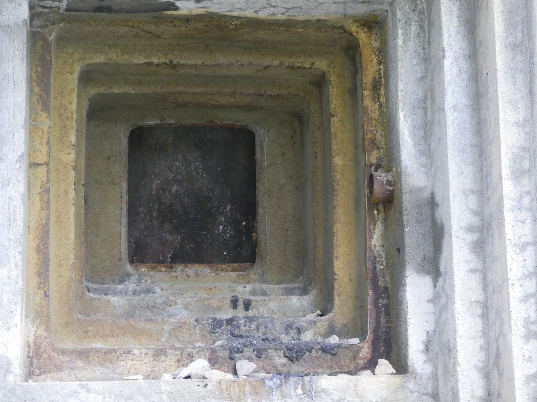 Ligne Maginot - SAINTE AGNES (SAG) - EO9 - (Ouvrage d'artillerie) - Bloc 3
Créneau JM