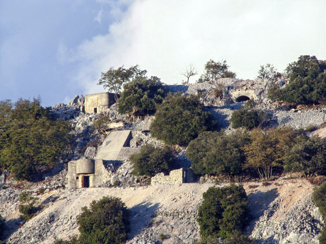 Ligne Maginot - PIC DE GARUCHE - (Observatoire d'artillerie) - Vue d'ensemble du site