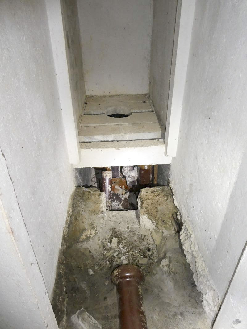 Ligne Maginot - PIC DE GARUCHE - (Observatoire d'artillerie) - WC