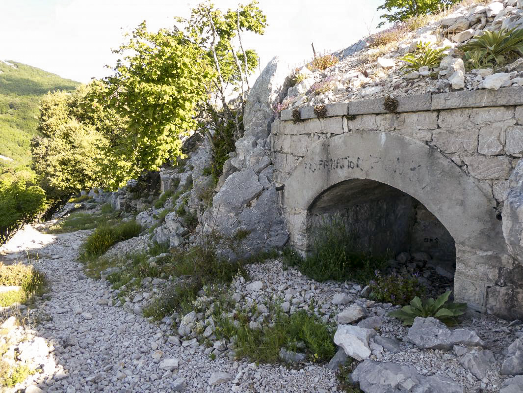 Ligne Maginot - PIC DE GARUCHE - (Observatoire d'artillerie) - Anciens abri