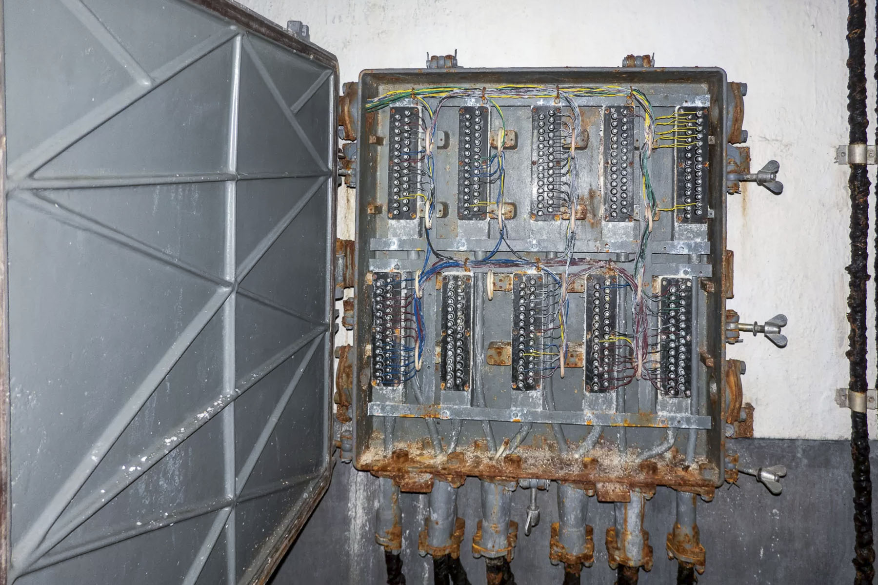 Ligne Maginot - CASTILLON (CN) - EO8 - (Ouvrage d'artillerie) - Central téléphonique - Michel Teiten