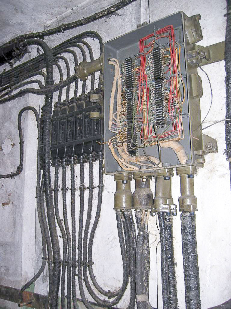 Ligne Maginot - HETTANGE GRANDE - X8 (QUARTIER ROUSSY - III/168°RIF) - (Abri) -  - Michel Teiten