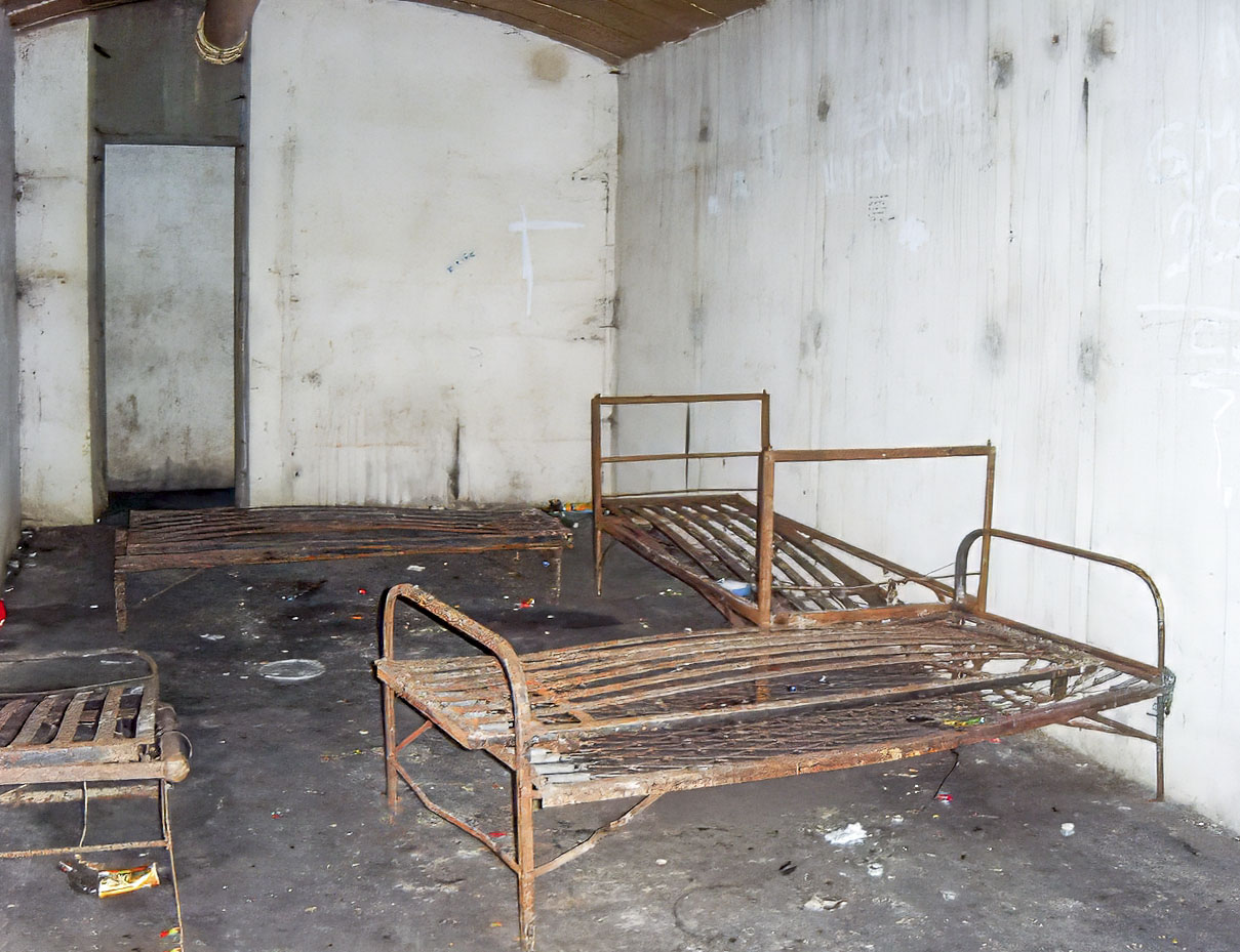 Ligne Maginot - HETTANGE GRANDE - X8 (QUARTIER ROUSSY - III/168°RIF) - (Abri) - Chambre troupe - Michel Teiten