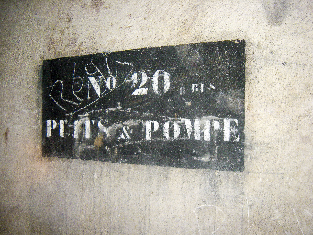 Ligne Maginot - HETTANGE GRANDE - X8 (QUARTIER ROUSSY - III/168°RIF) - (Abri) - Local du puits - Michel Teiten