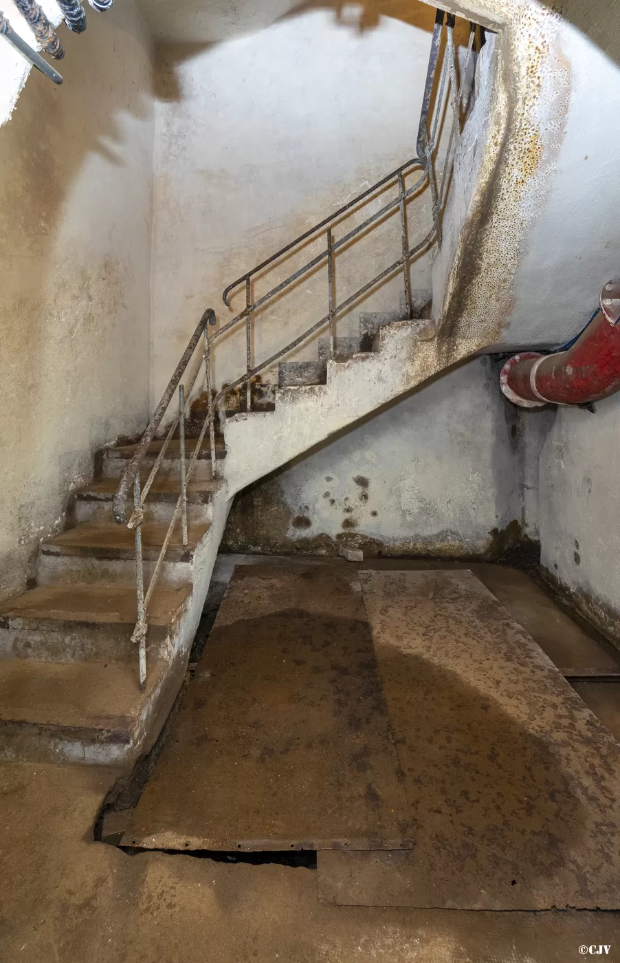 Ligne Maginot - BAMBESCH - A35 - (Ouvrage d'infanterie) - Bloc 1
L'escalier - Lia VERMEULEN