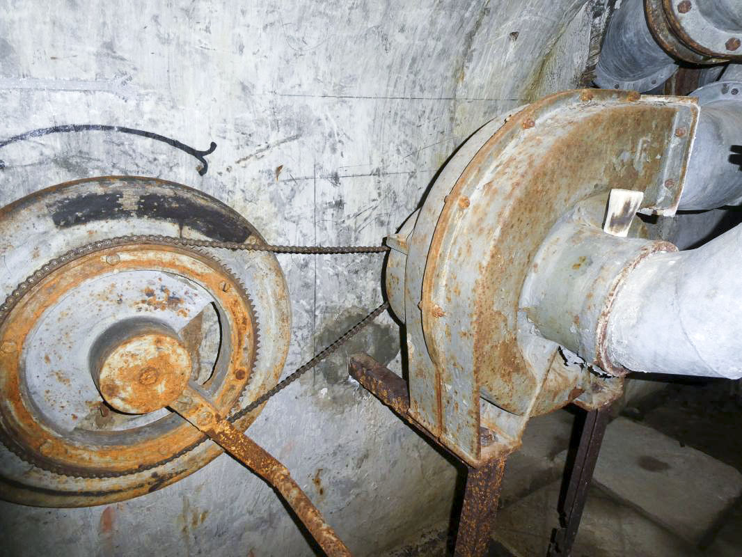 Ligne Maginot - LA ROUE - (Ouvrage d'infanterie) - La ventilation manuelle 