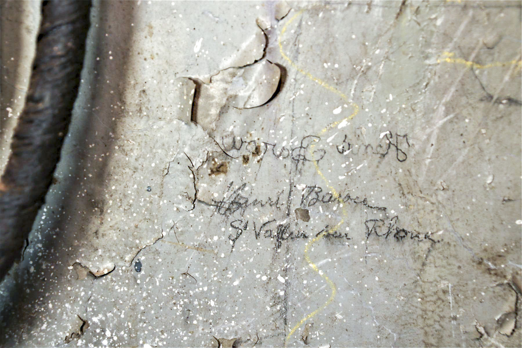 Ligne Maginot - LAVOIR - (Ouvrage d'artillerie) - Entrée des hommes
Graffiti