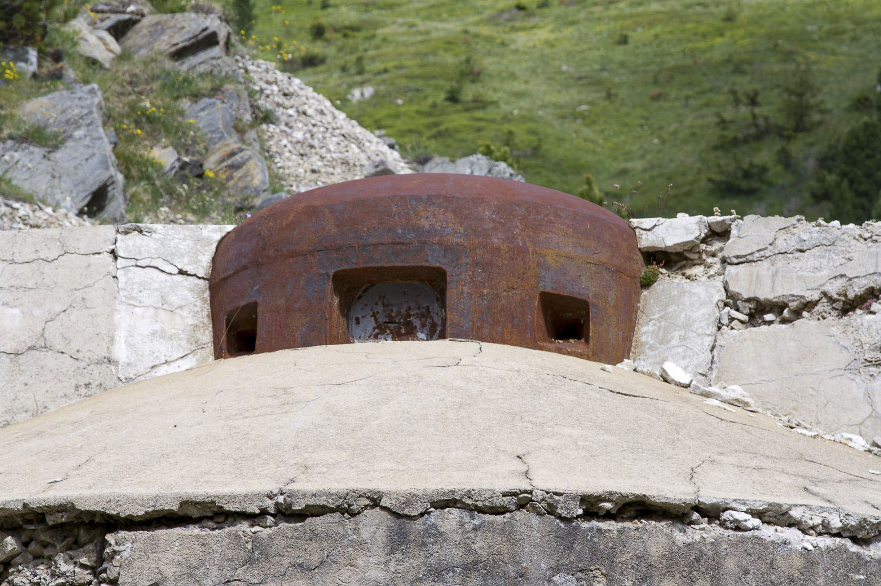 Ligne Maginot - LAVOIR - (Ouvrage d'artillerie) - Bloc 1
Cloche JM - Michel Teiten