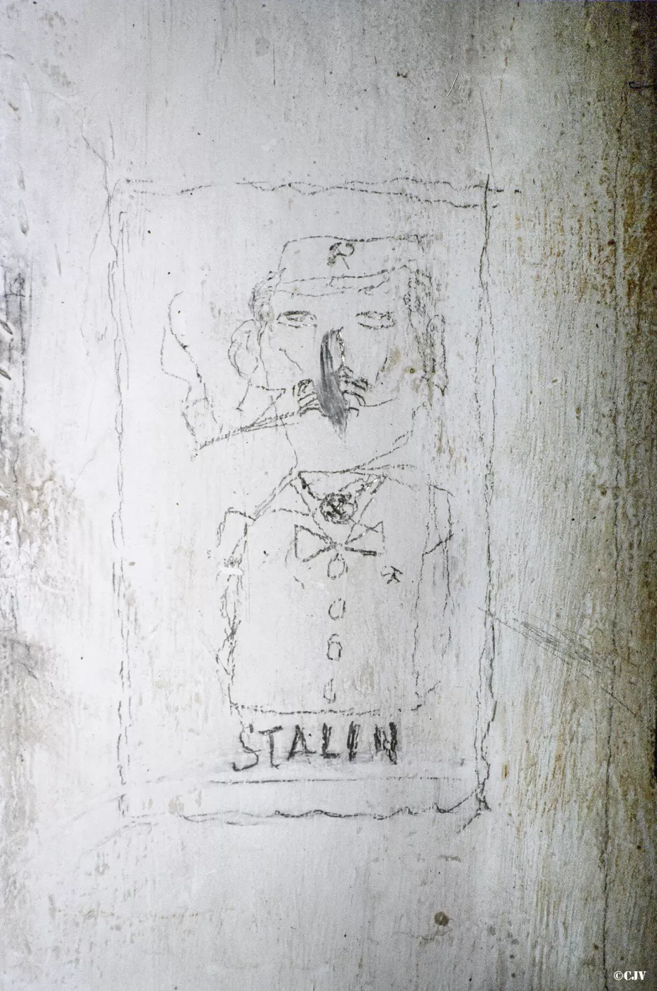 Ligne Maginot - LAVOIR - (Ouvrage d'artillerie) - Bloc 1
Etage inférieur
Graffiti d'après-guerre