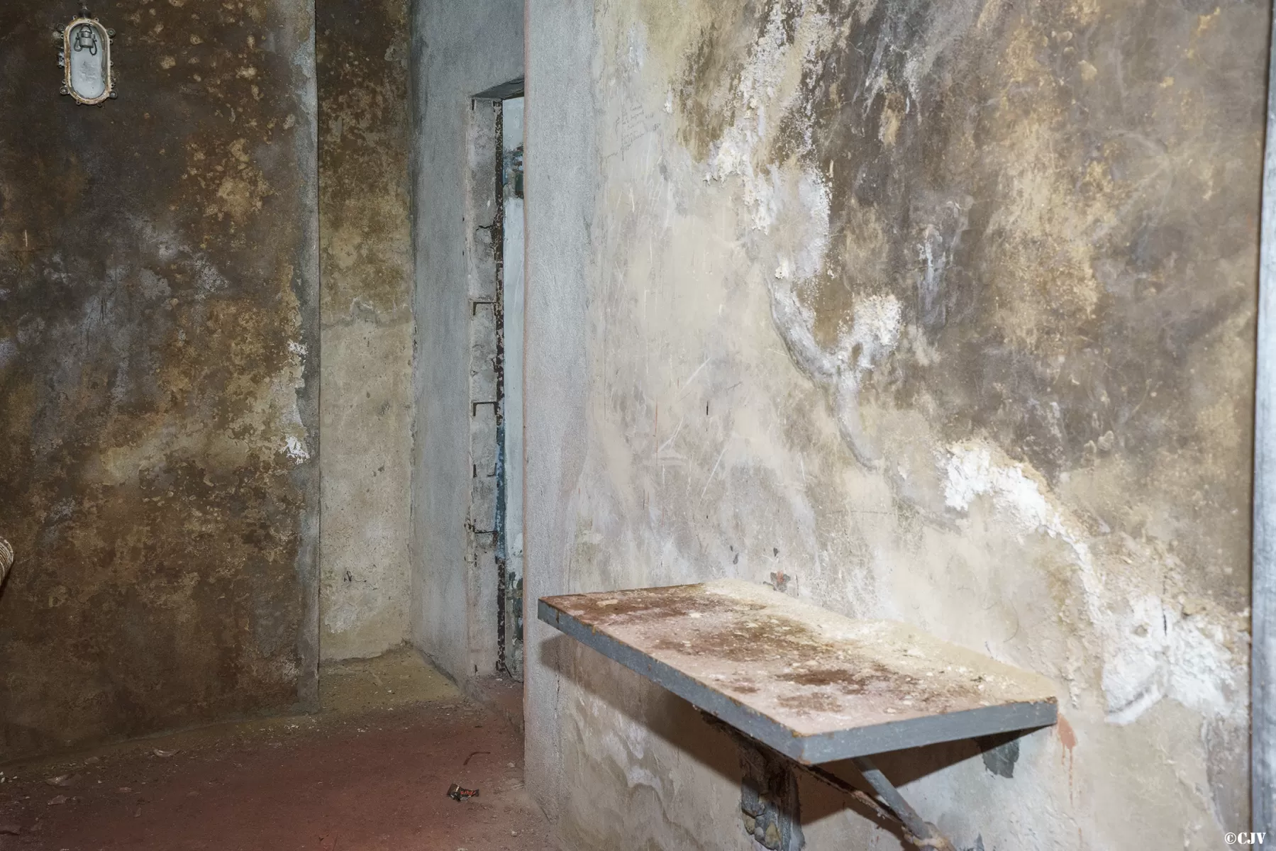 Ligne Maginot - LAVOIR - (Ouvrage d'artillerie) - Bloc 2
Etage supérieur
Magasin - Lia VERMEULEN