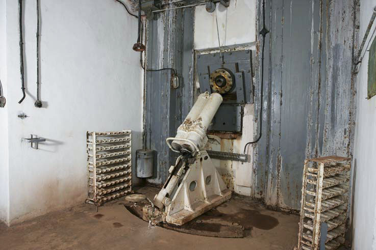 Ligne Maginot - LAVOIR - (Ouvrage d'artillerie) - Bloc 5
L'une des deux chambres de tir droite pour mortier de 81 mle 32