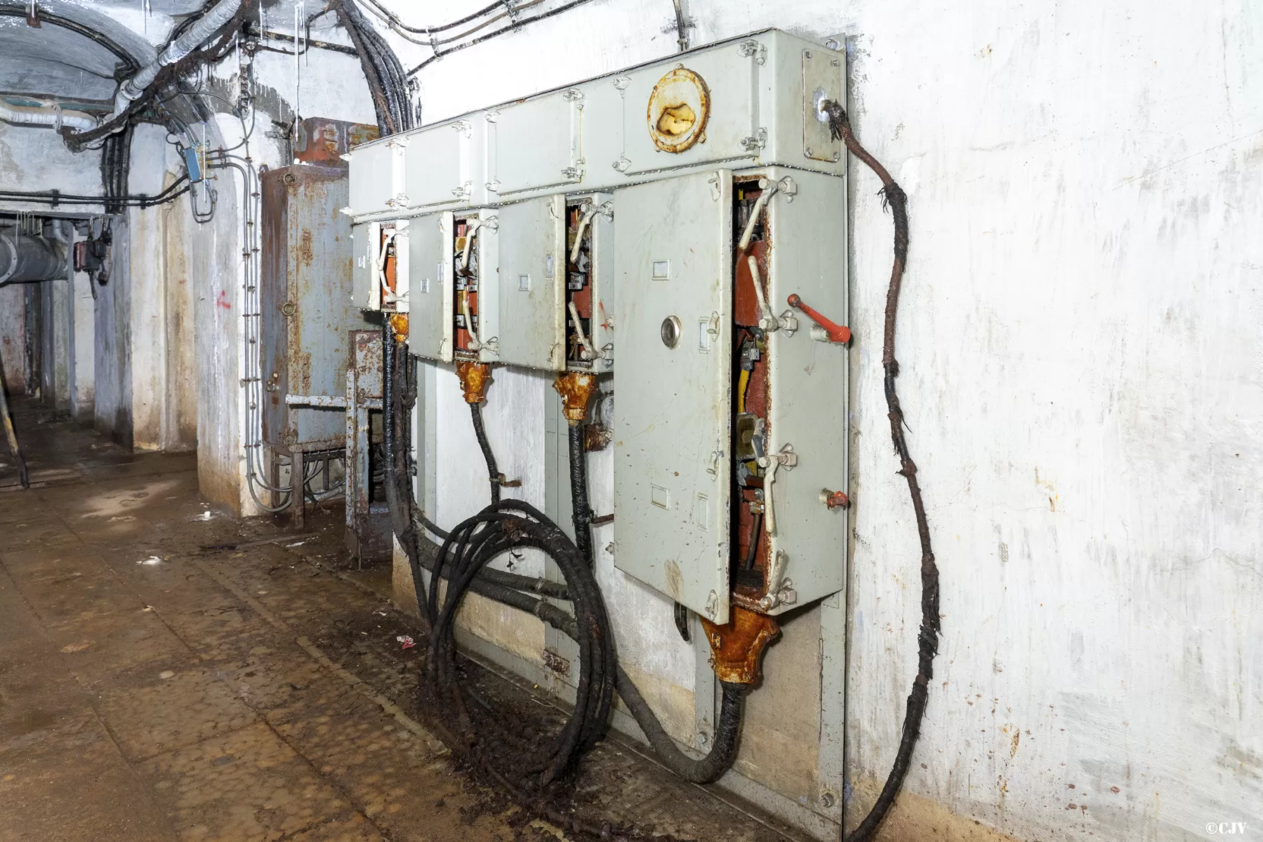 Ligne Maginot - LAVOIR - (Ouvrage d'artillerie) - Bloc 5 - Lia VERMEULEN