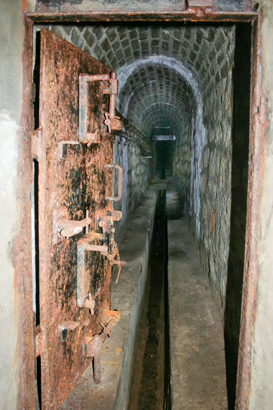 Ligne Maginot - BOIS D'ESCHERANGE - X3 (QUARTIER KANFEN - I/169°RIF) - (Abri) - Egout visitable - Michel Teiten