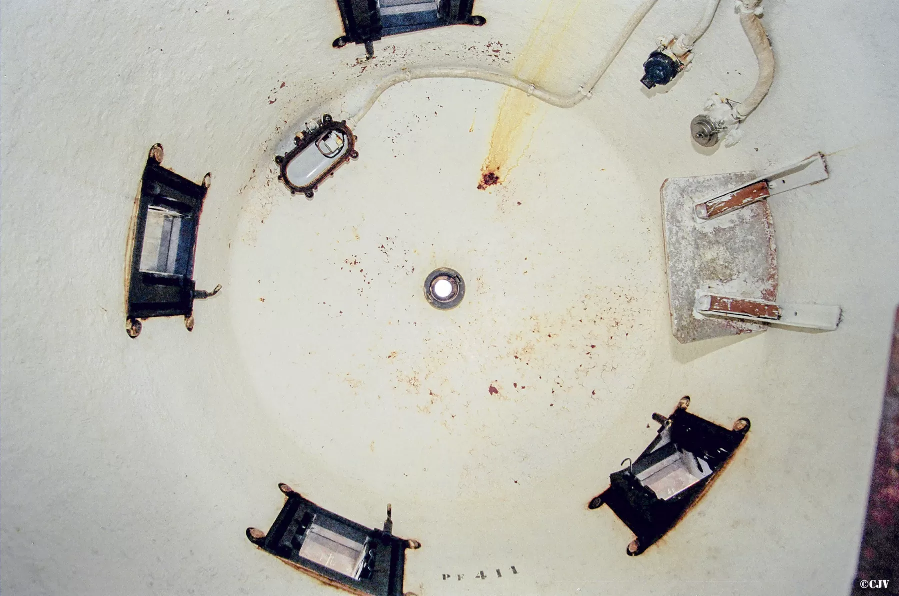 Ligne Maginot - PAS DU ROC - (Ouvrage d'artillerie) - Bloc 4
La cloche GFM - Lia VERMEULEN